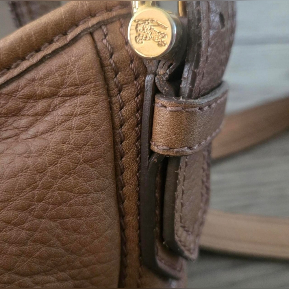 Burberry Crossbody - Picture 4 of 10